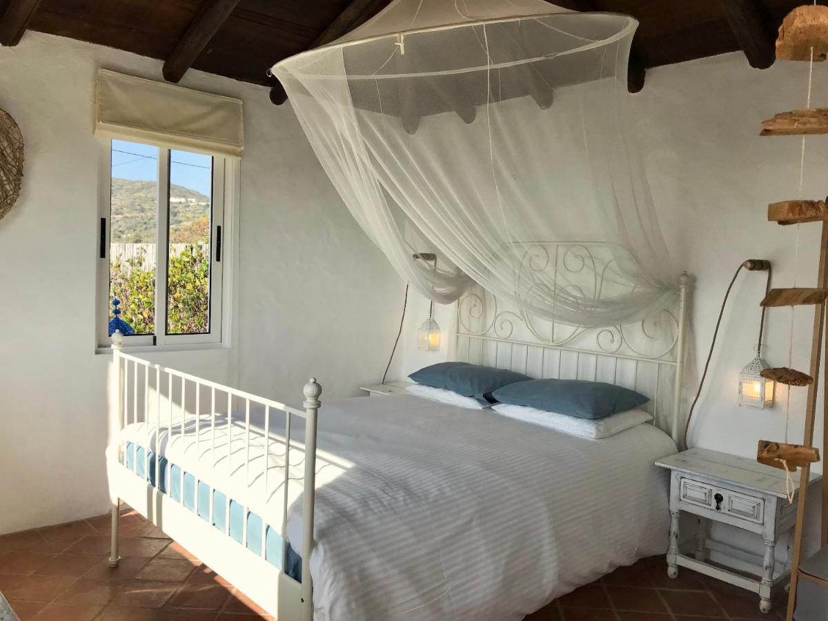 Casa Da Aldeia Holiday home Santa Barbara de Nexe